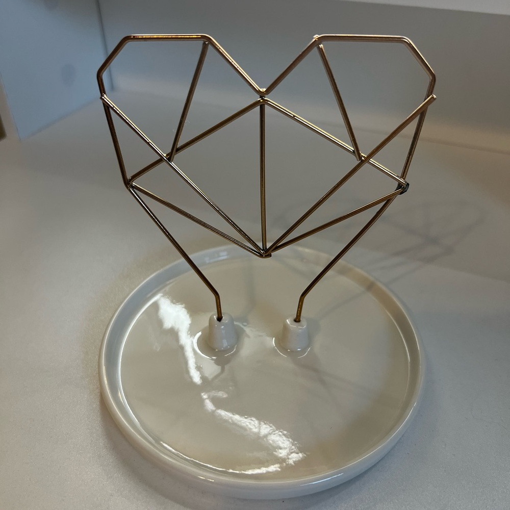 Coxet Wire Heart Ceramic Jewelry Holder - Picture 4 of 7